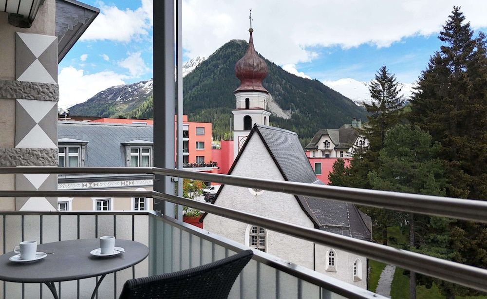 Hotel Seehof Davos Suite 4