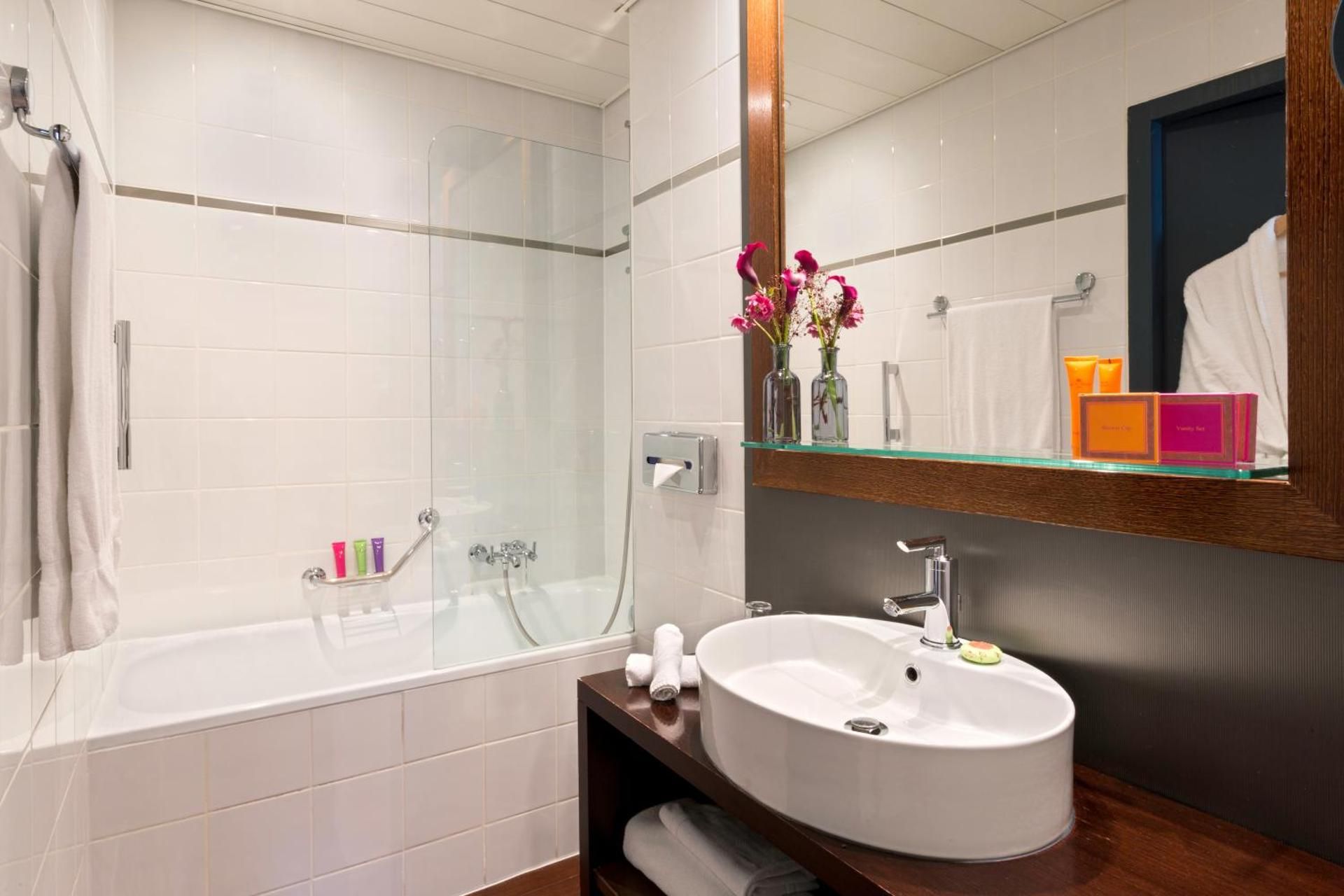 undefined Auteuil Manotel Hotel 7