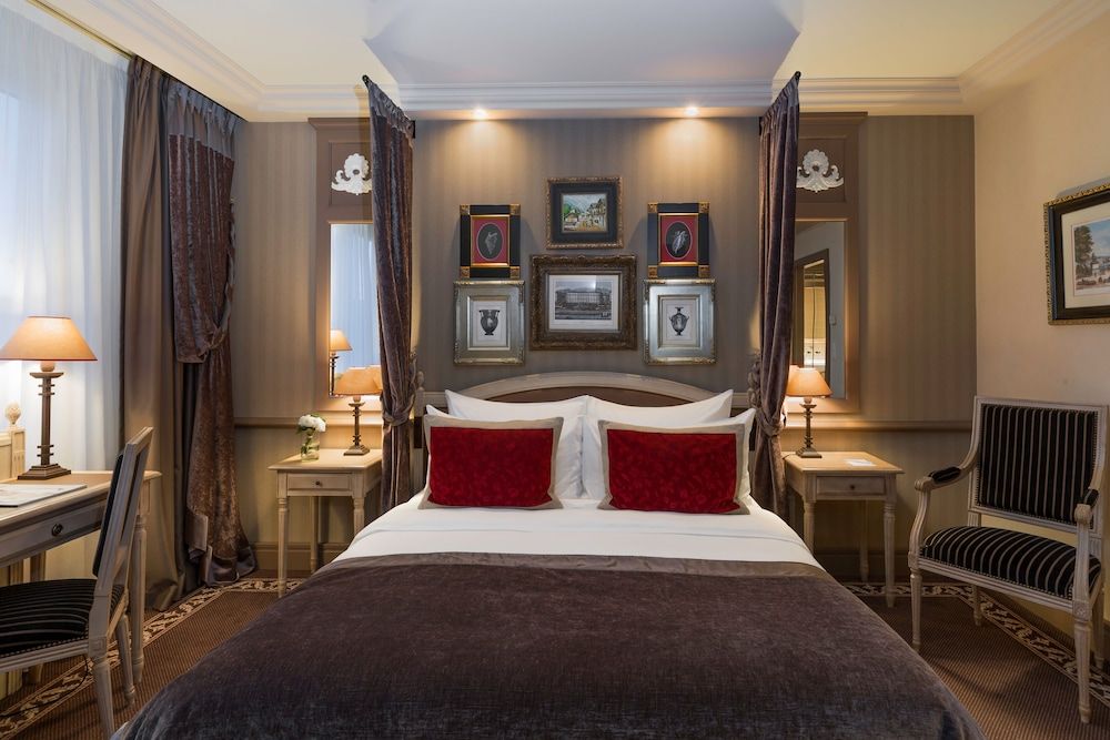 Hotel Royal Classic Room 2