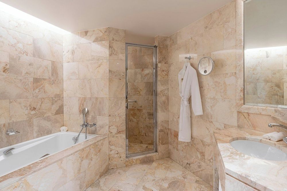 Mandarin Oriental, Geneva Superior Room 5