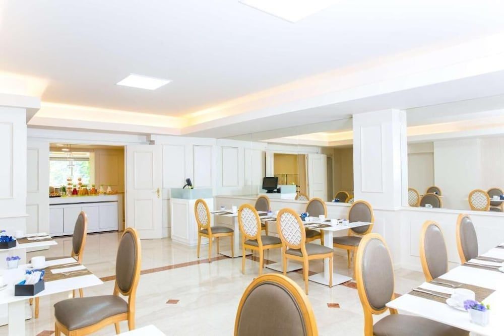 undefined Geneva by Fassbind 2