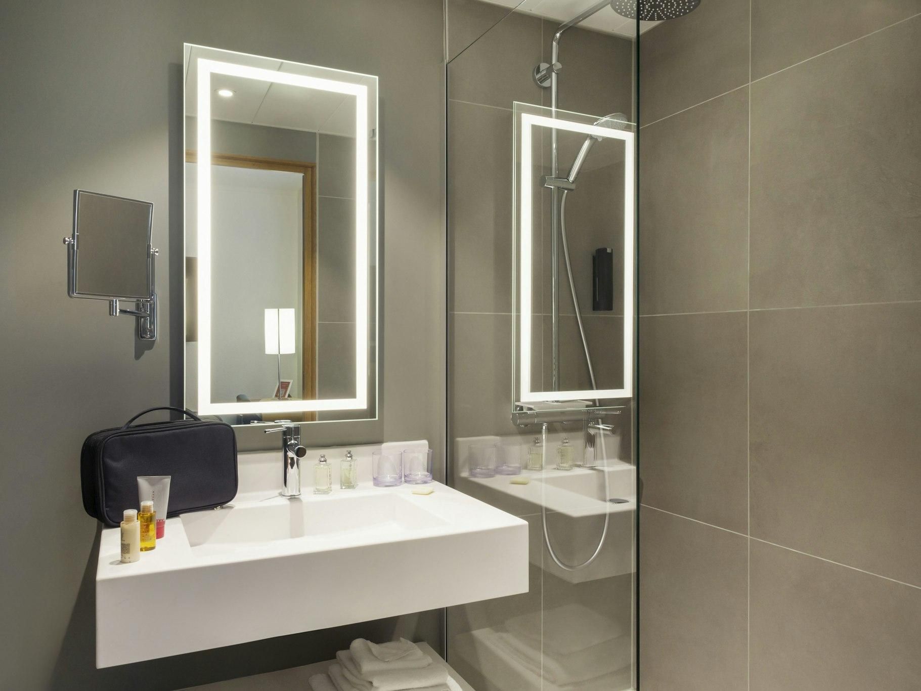 undefined Novotel Geneve Centre 3