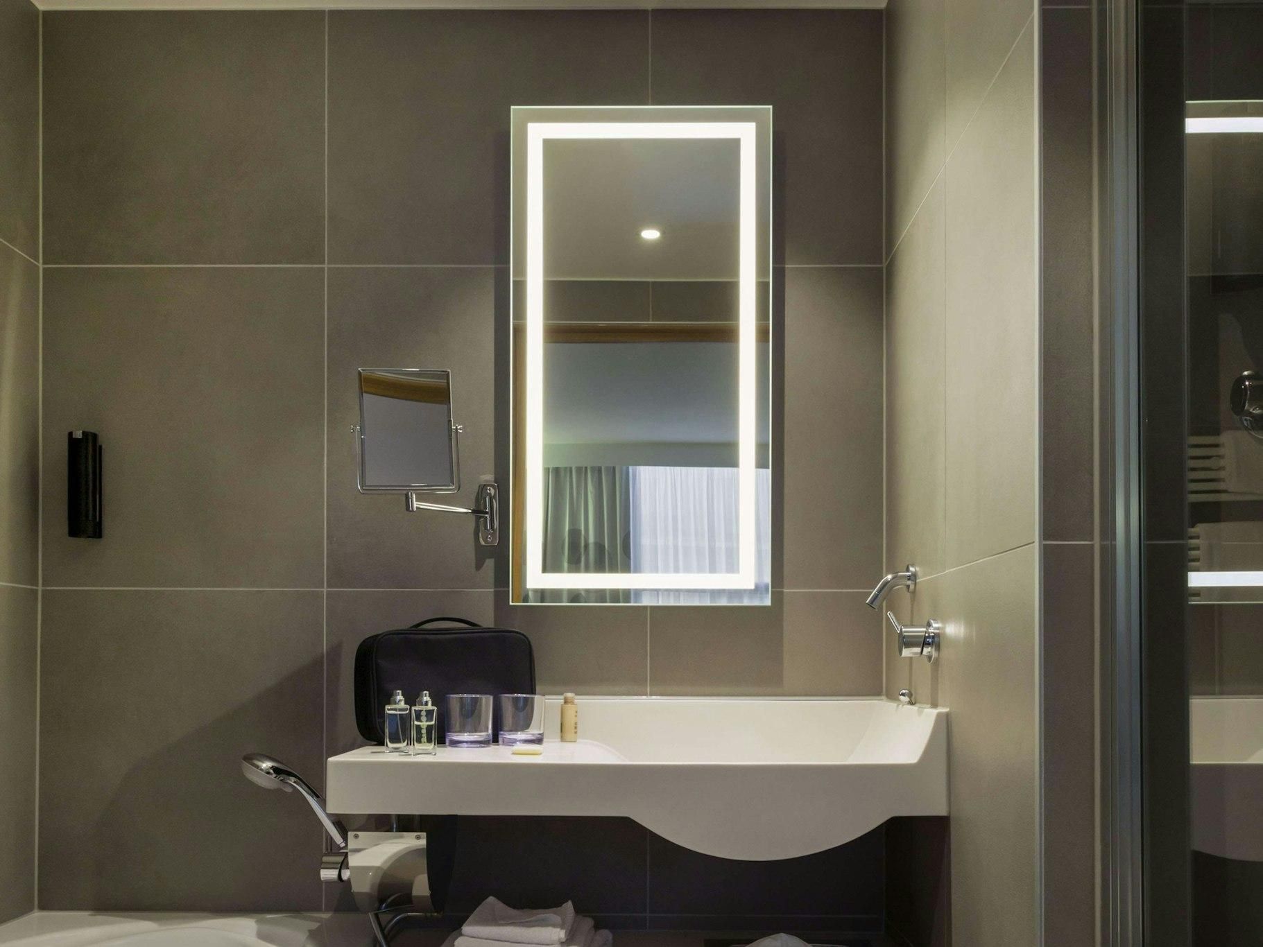 undefined Novotel Geneve Centre 10