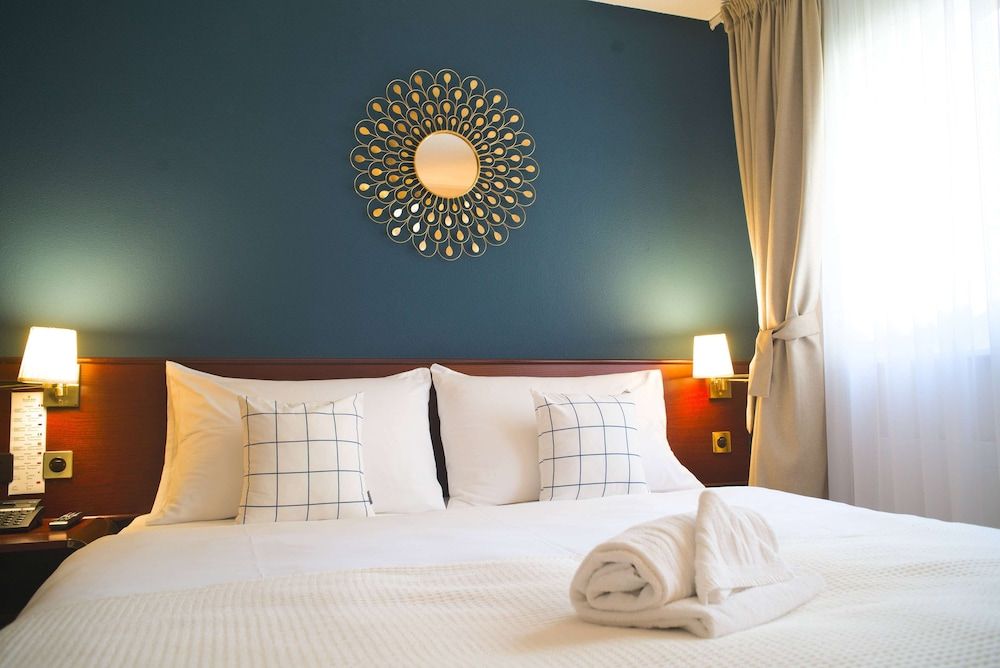Standard Room, 1 King Bed