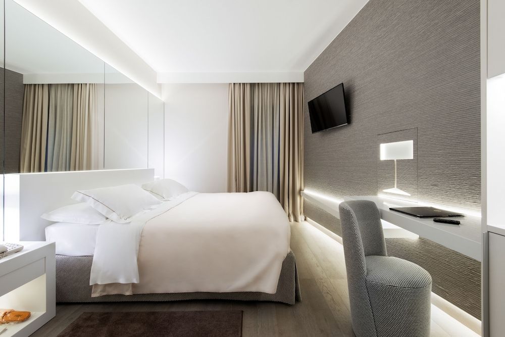 undefined LUGANODANTE Boutique & Lifestyle Hotel 4