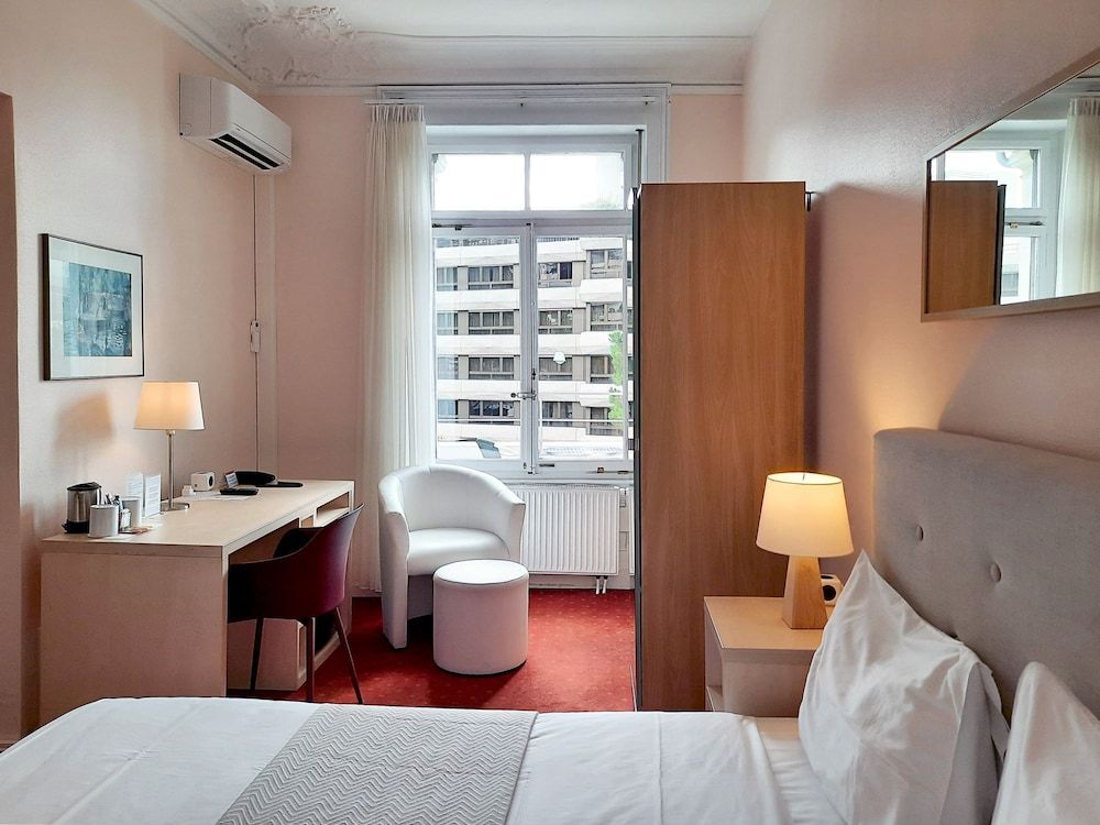 Villa Toscane Standard Double or Twin Room 6