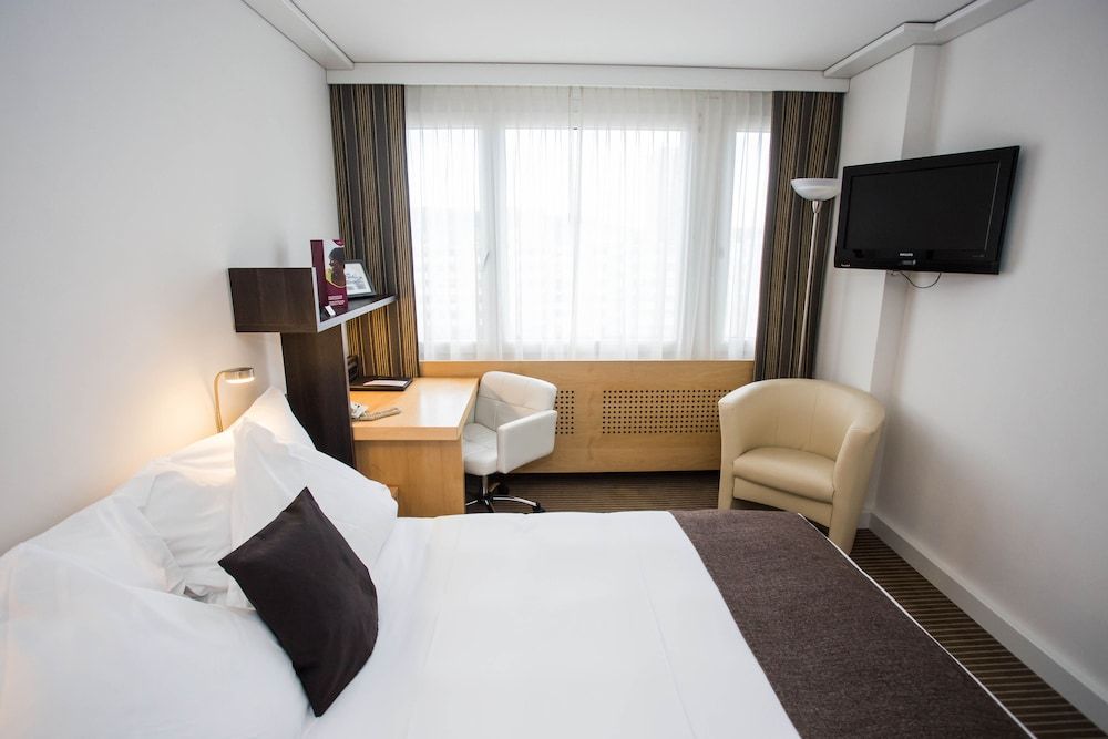 Premium Room, 1 Queen Bed