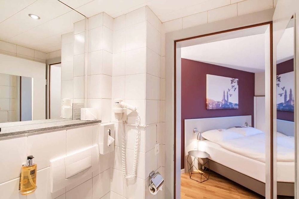 Sorell Hotel Rex Zürich Standard Twin Room 4