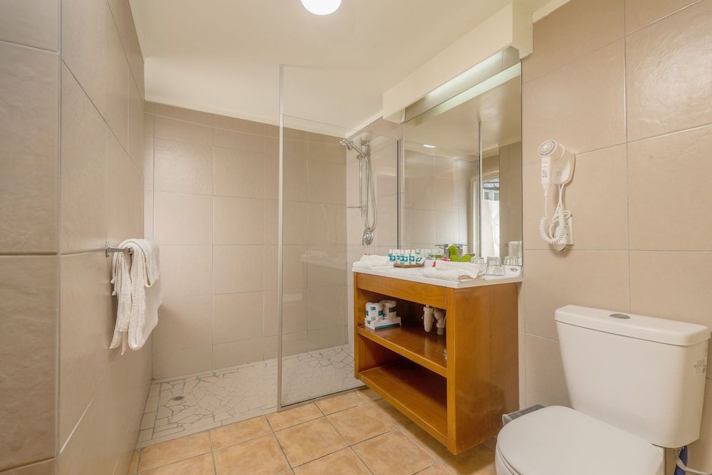 Grand Beachfront Suite