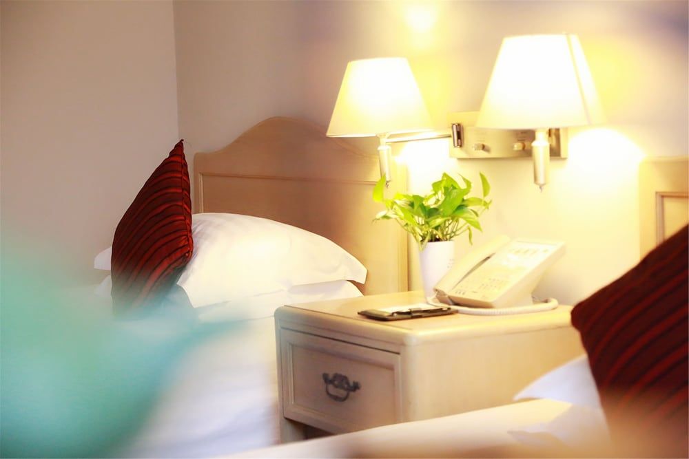 Jinglun Hotel Standard Twin Room 2