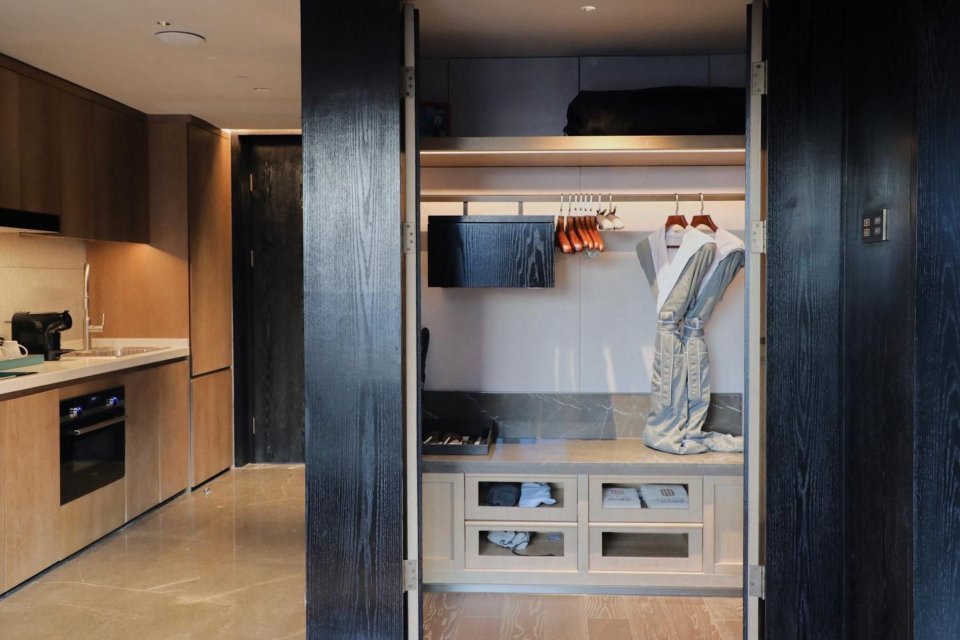 Executive King Suite