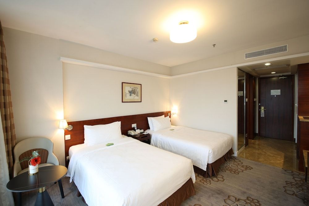 undefined Liuhua Hotel 4