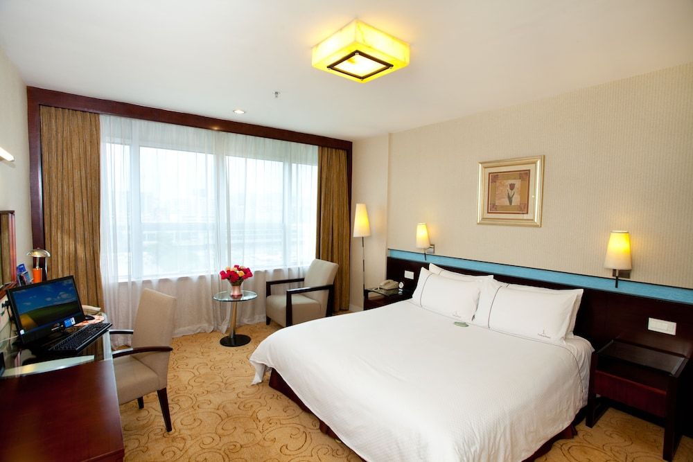 undefined Liuhua Hotel 8