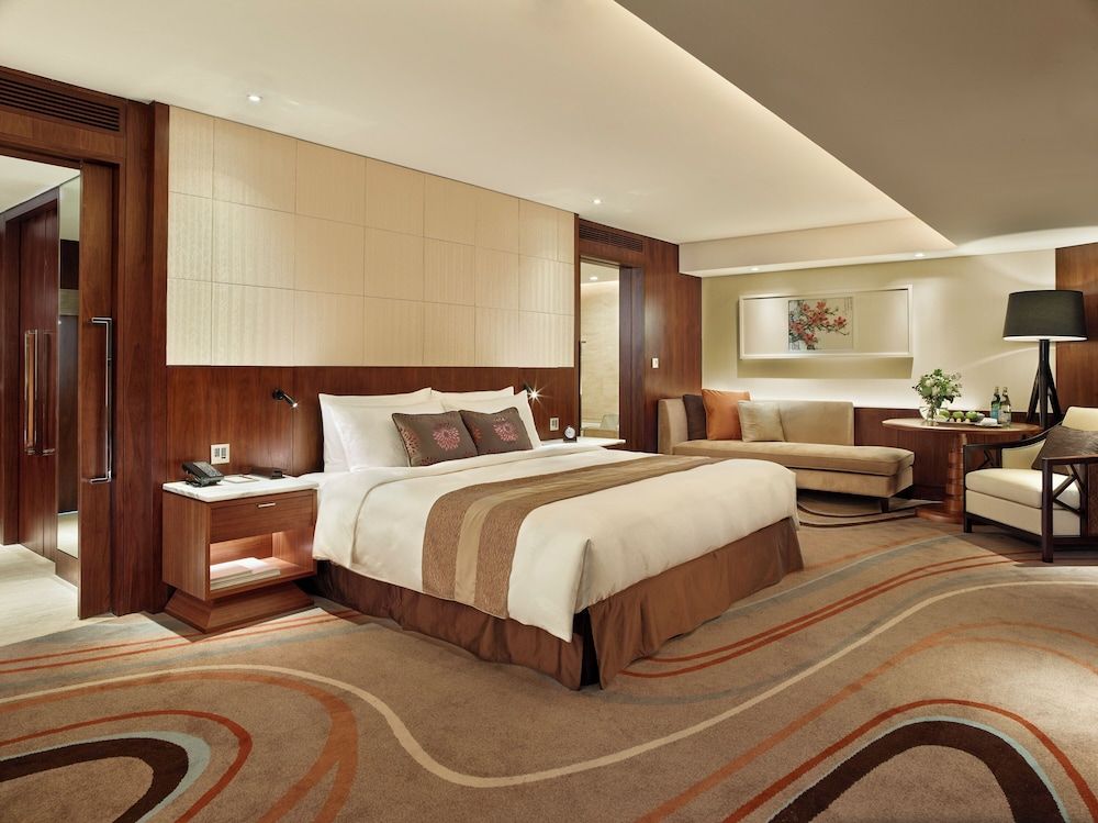 undefined White Swan Hotel 10