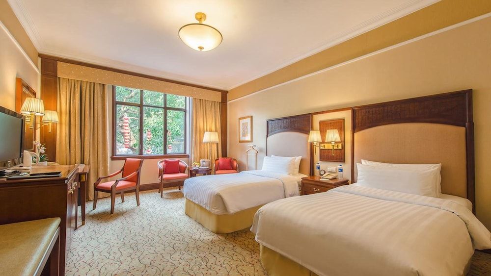 undefined Shangri-La Hangzhou 4