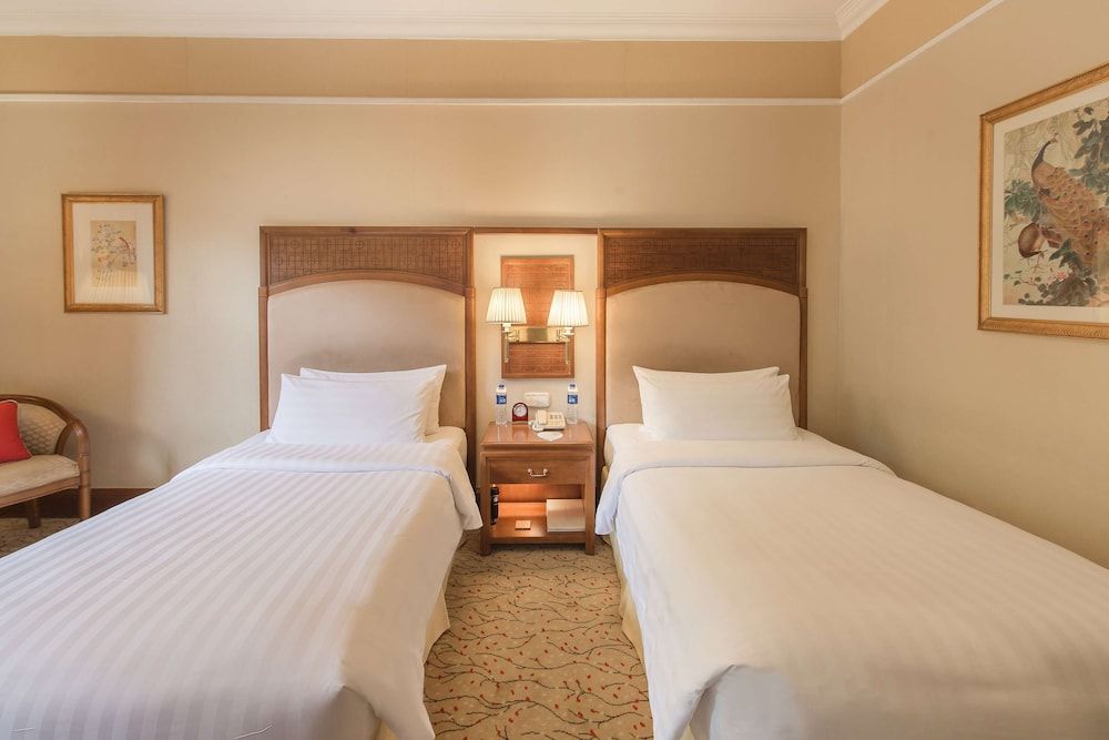 undefined Shangri-La Hangzhou 9