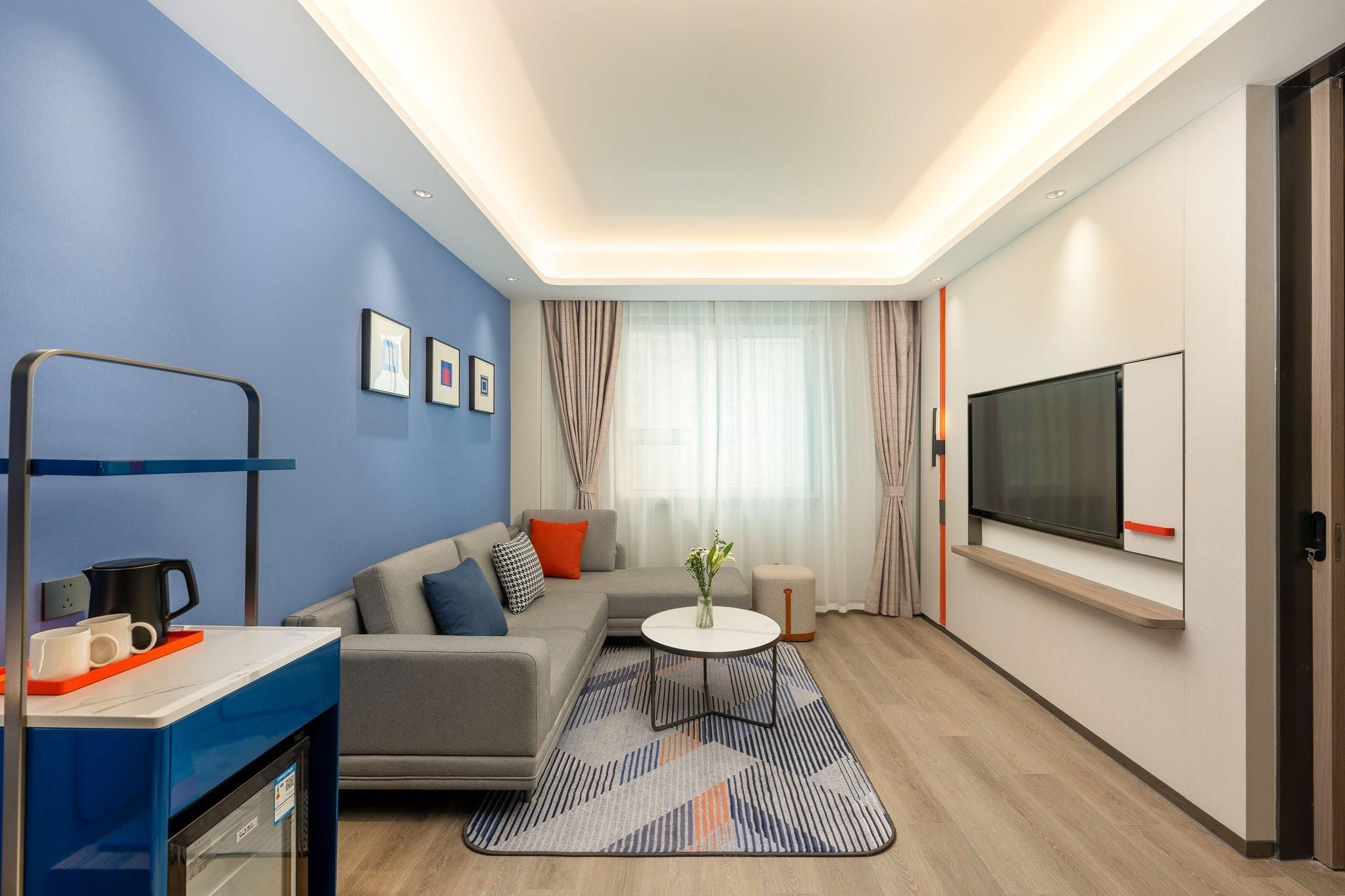 1 Bedroom Suite