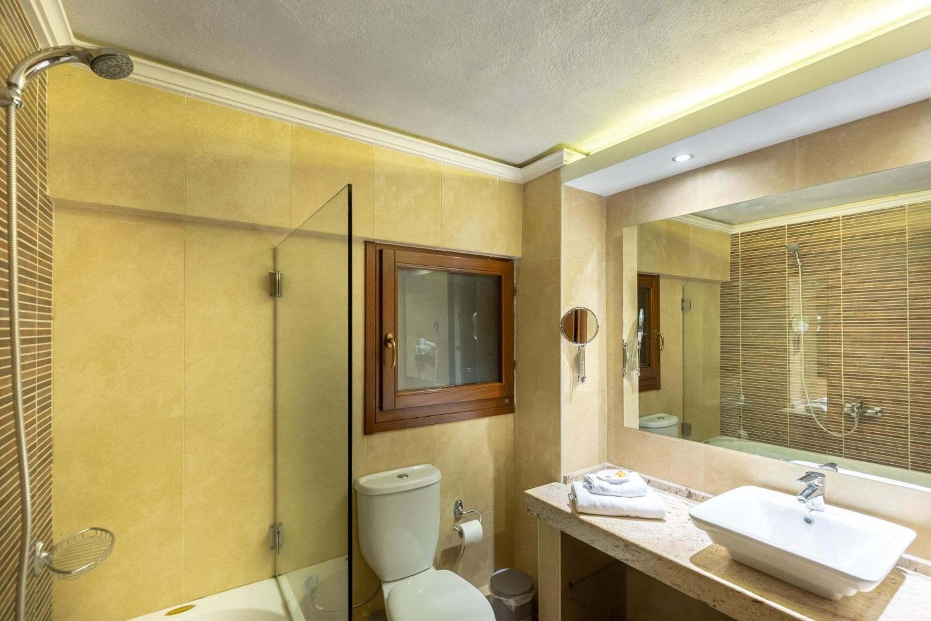 Nevros Hotel Resort & Spa
