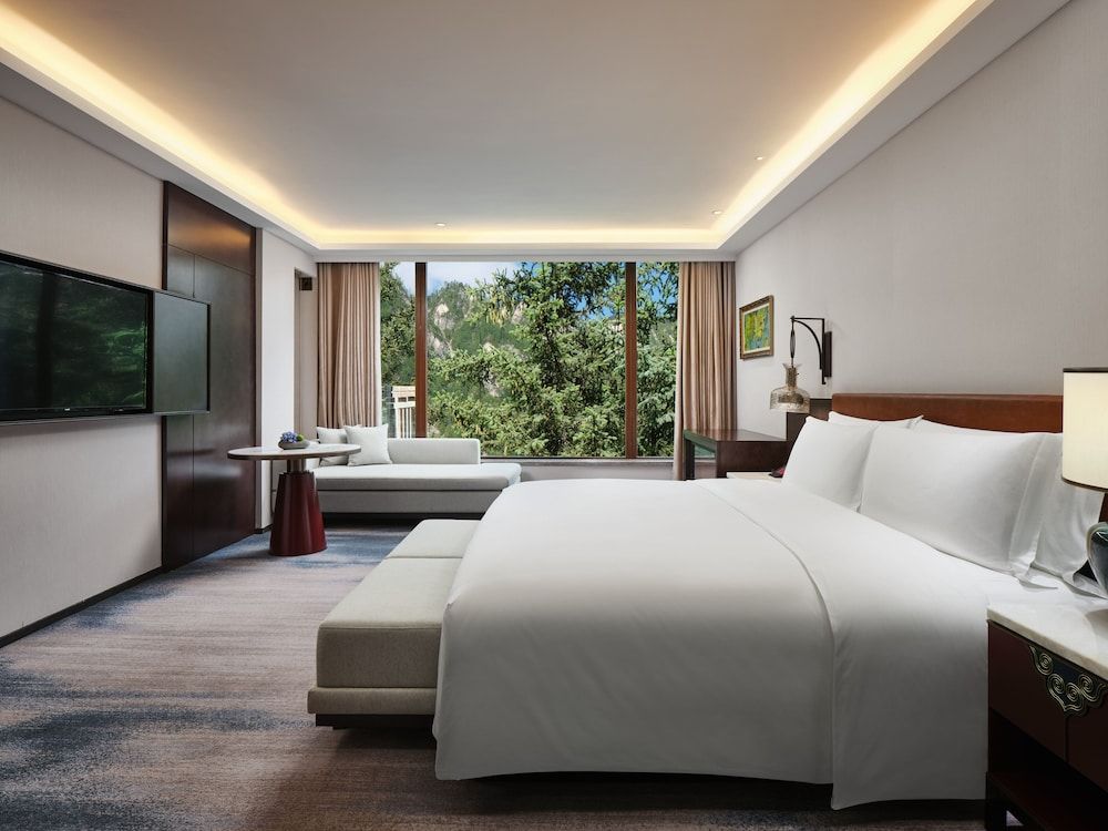 Suite, 1 Bedroom, Balcony (Dining, Balcony)