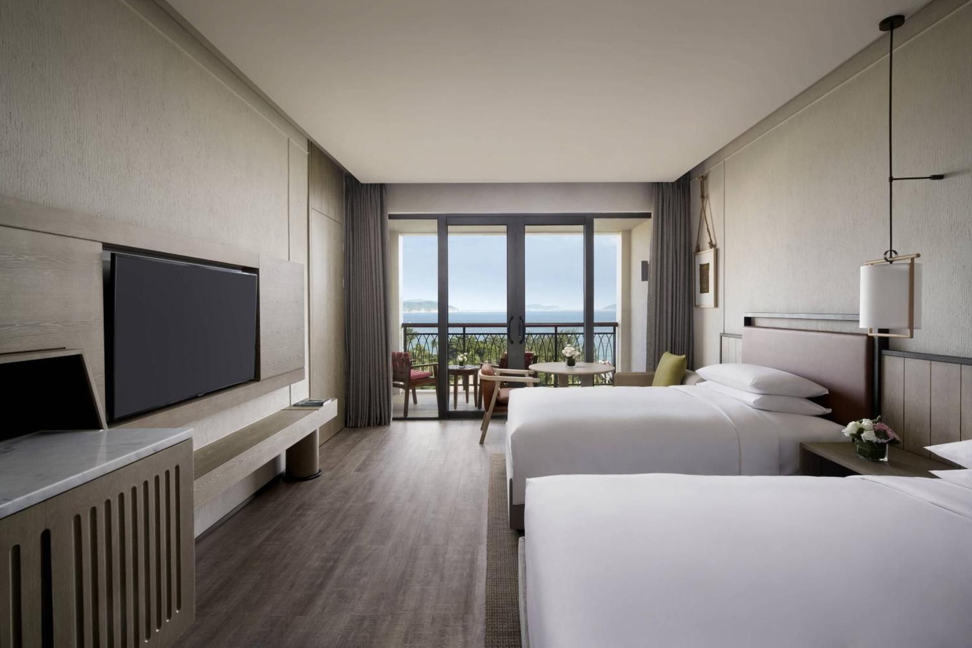 Grand Ocean View Room, Guest room, 2 Double, Oceanfront, High floor, Balcony
