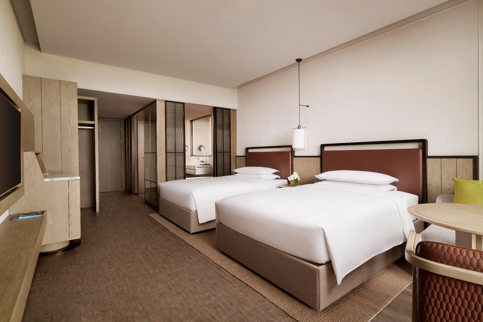 Deluxe Ocean View Room, Guest room, 2 Double, Ocean view, Balcony