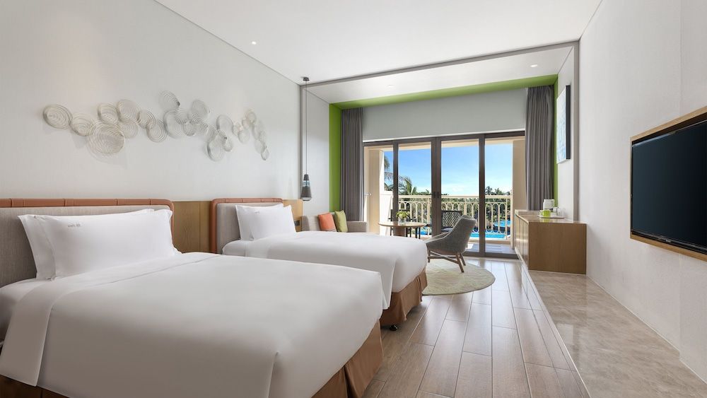 Premium Room, 2 Double Beds, Pool View