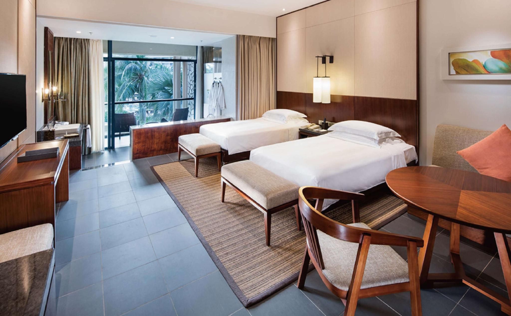 Twin Hilton Deluxe