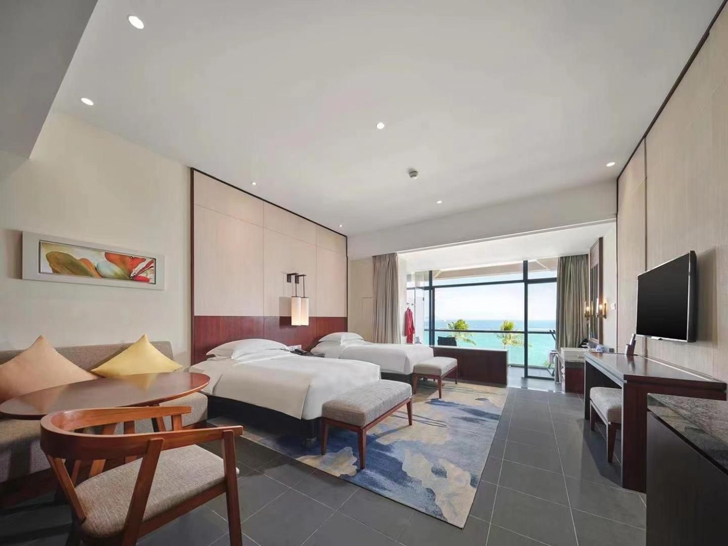 TWIN BEACH FRONT ROOM