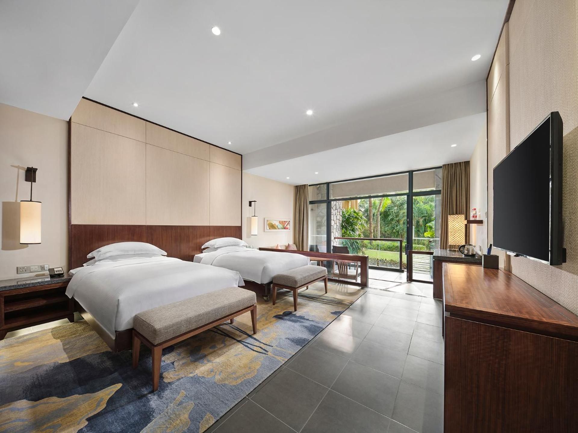 Twin Hilton Deluxe