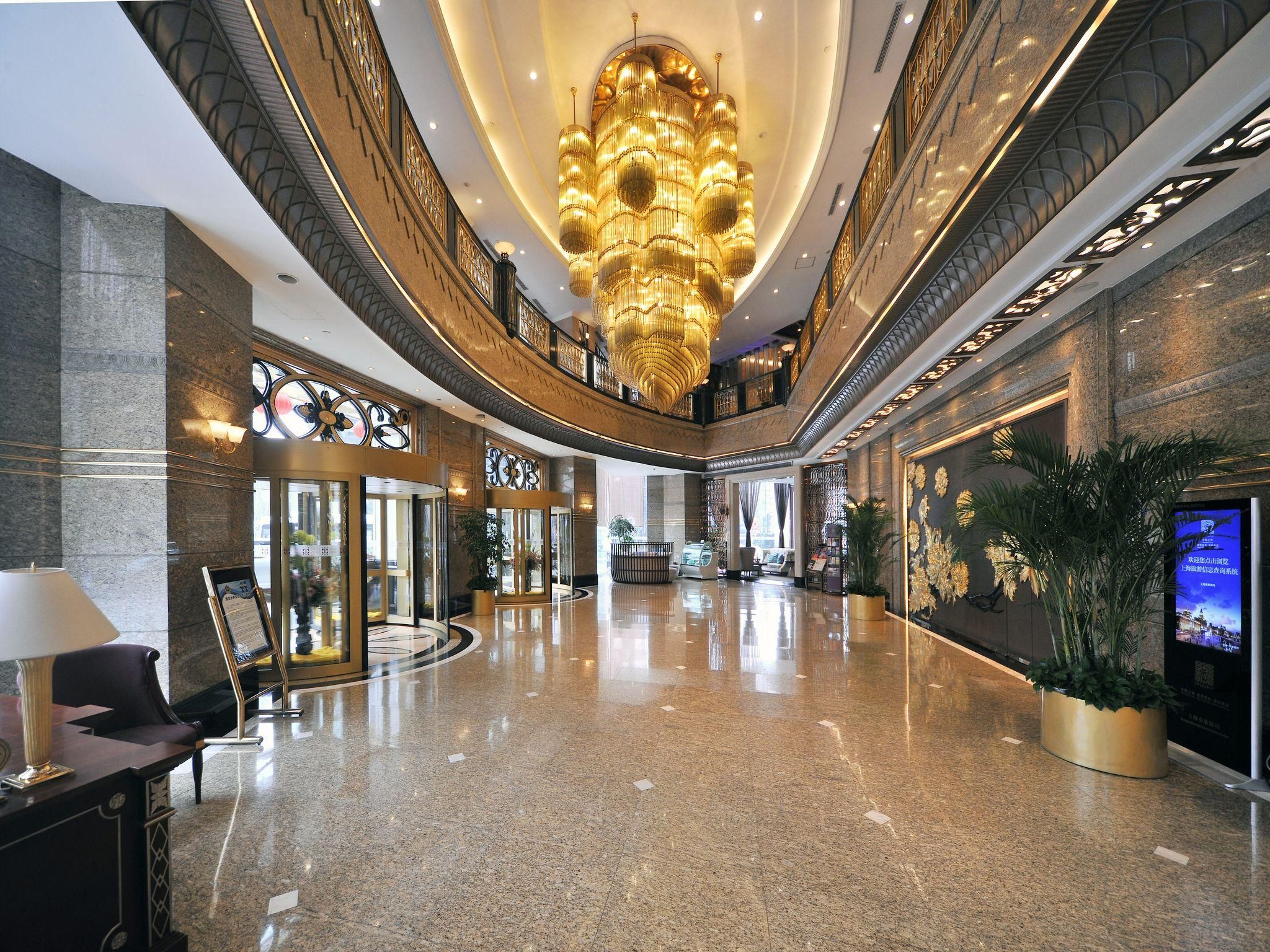 lobby