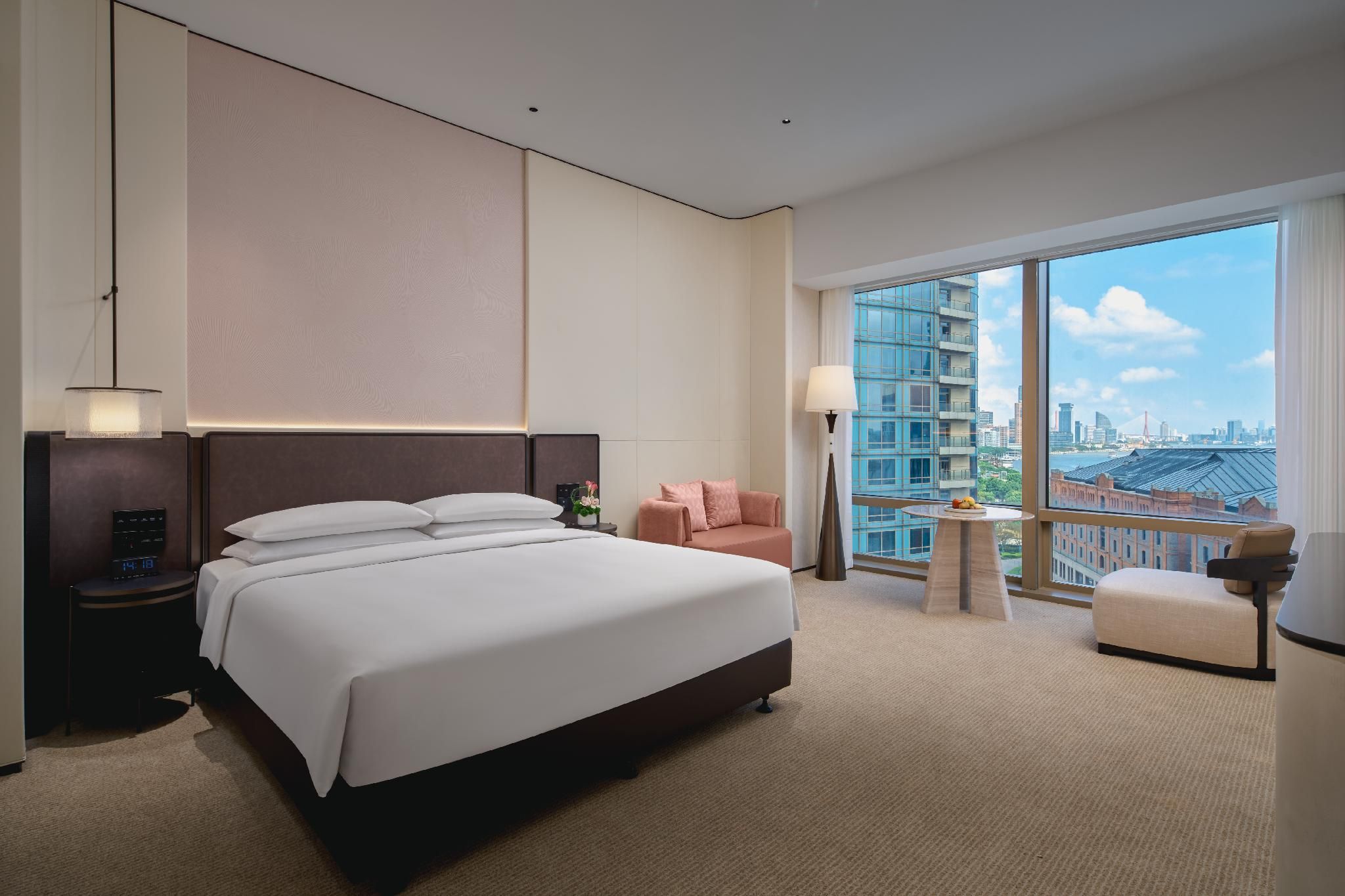 undefined Hyatt On The Bund 6