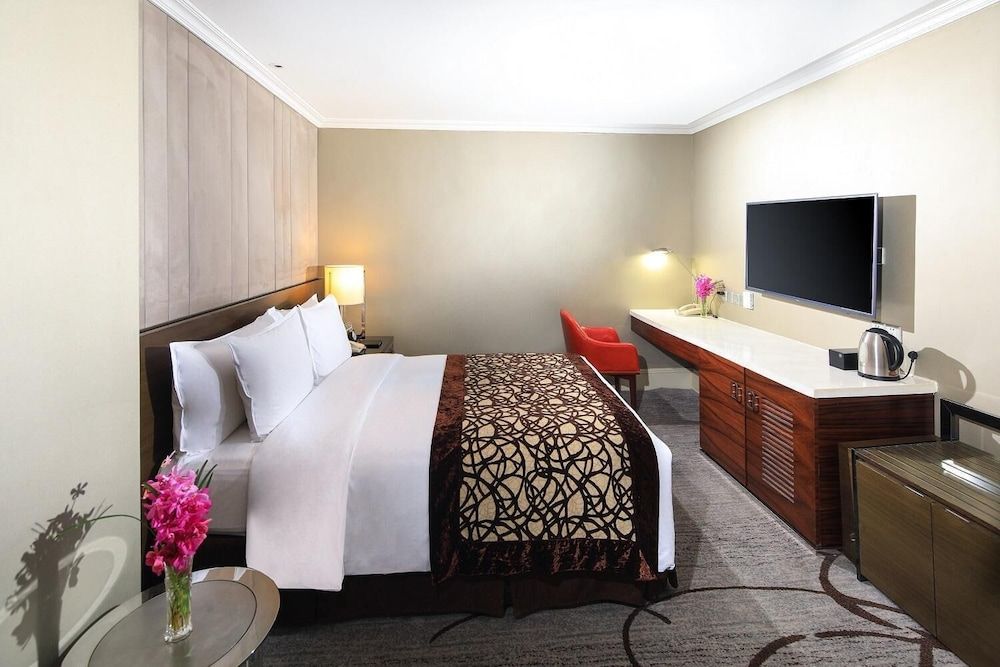 Cathay Building Deluxe Single Room