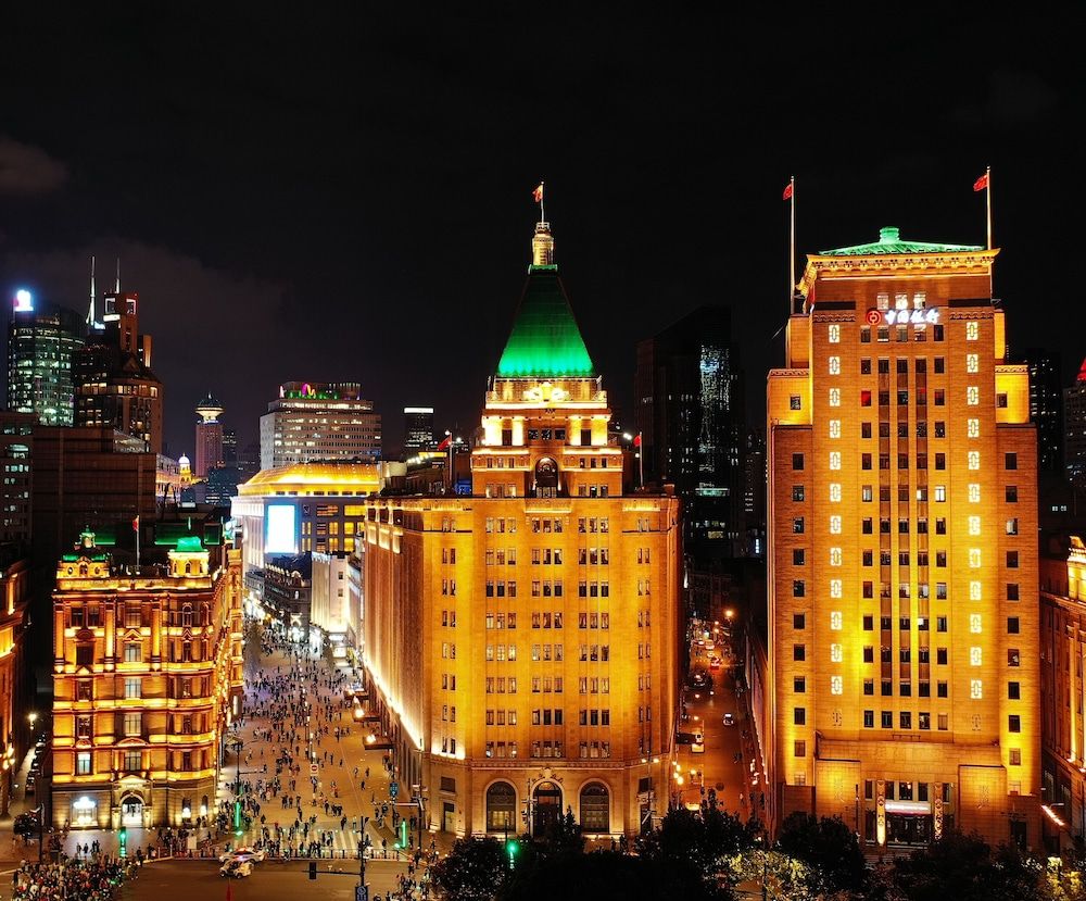 undefined Fairmont Peace Hotel on the Bund 4