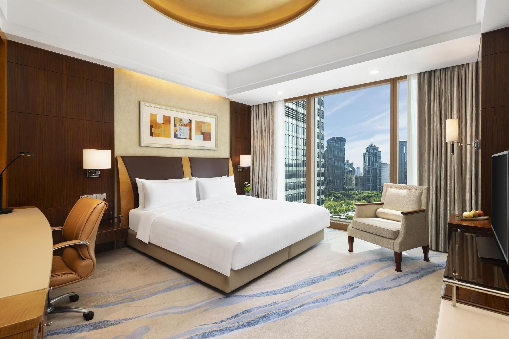 Grand Tower Executive Room 1 King