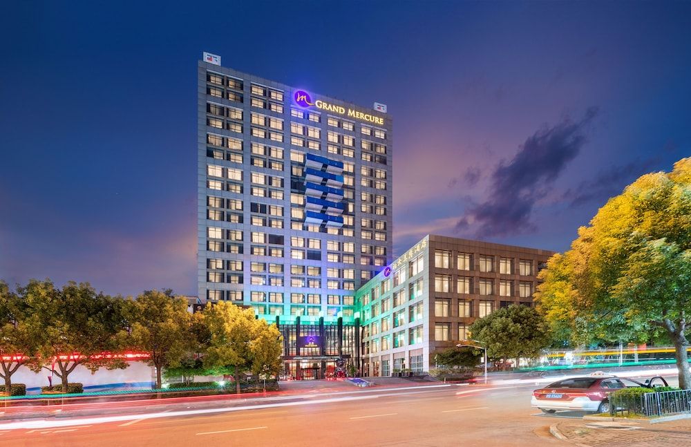 undefined Grand Mercure Shanghai Century Park Hotel 2