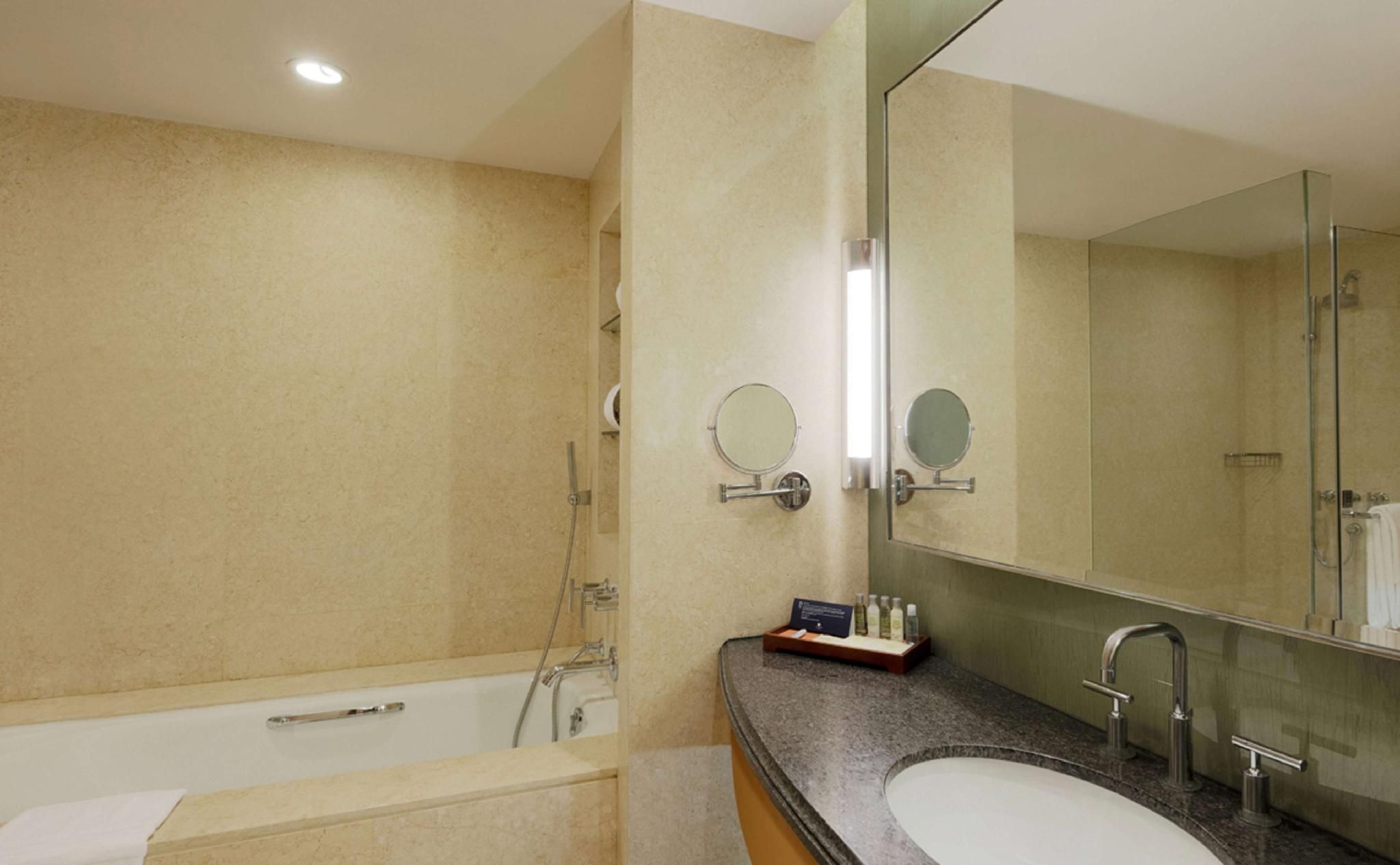 2 Twin Beds Deluxe Room