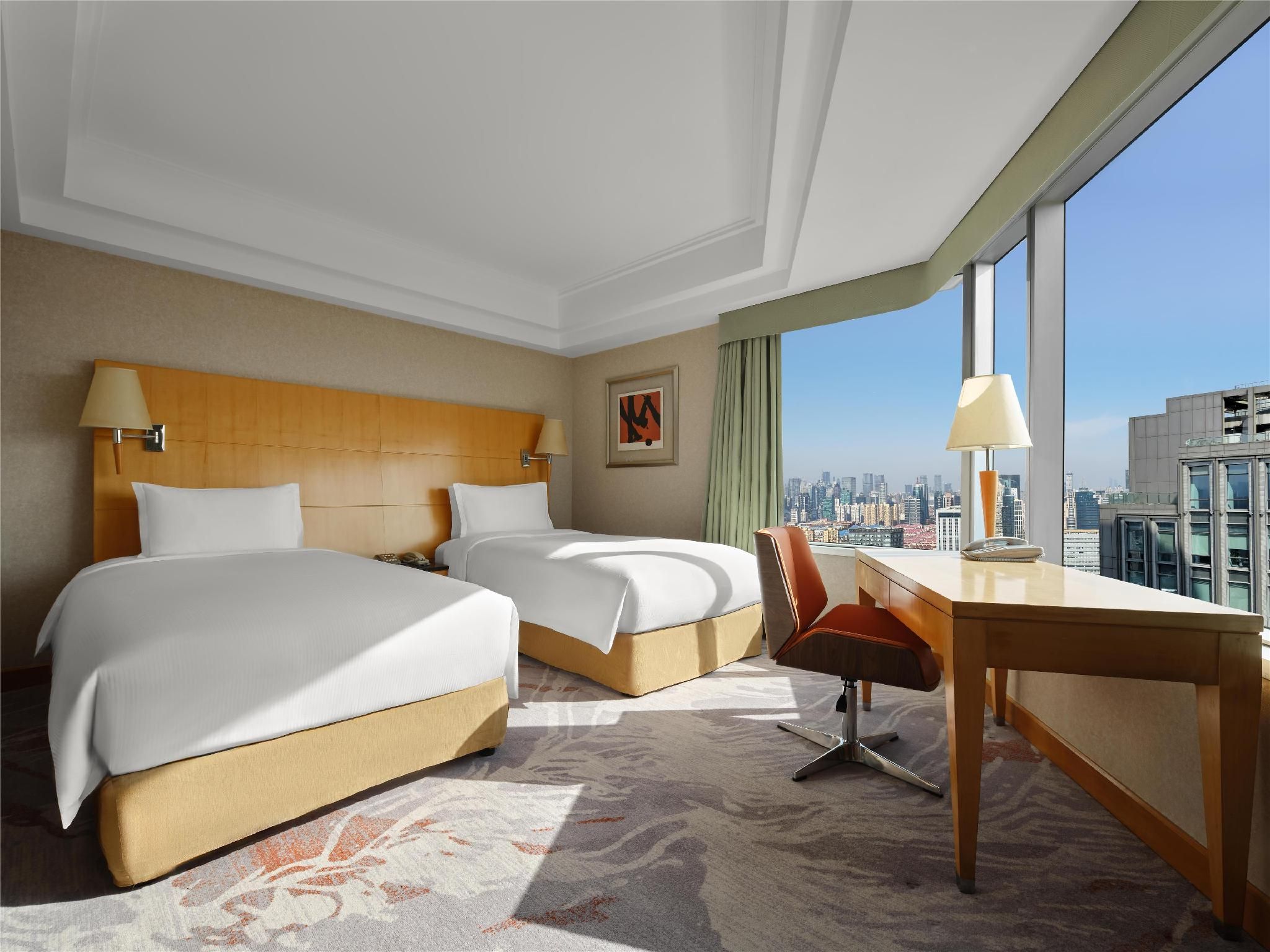 2 Twin Beds Guestroom