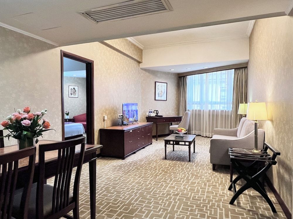 Century Plaza Hotel Deluxe Suite 6