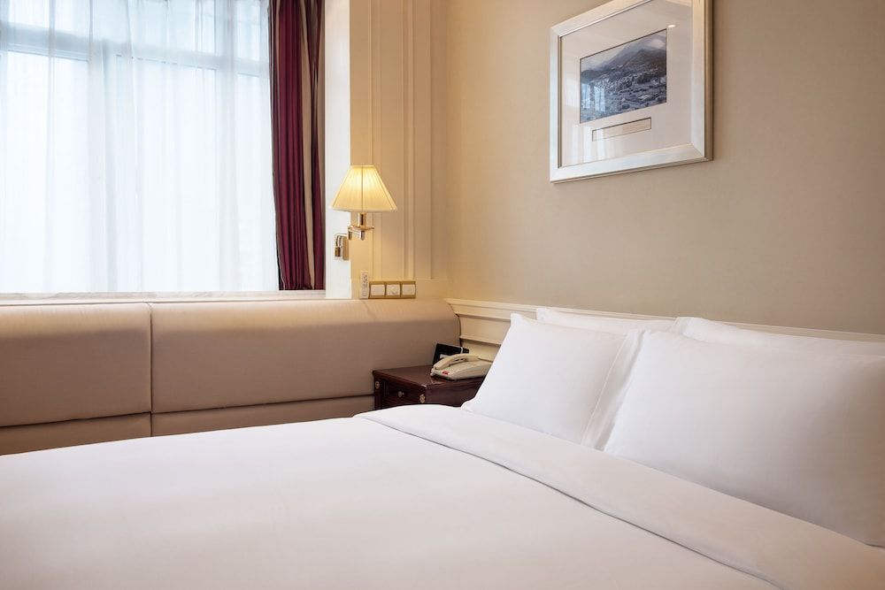 undefined Crowne Plaza Hotel & Suites Landmark Shenzhen by IHG