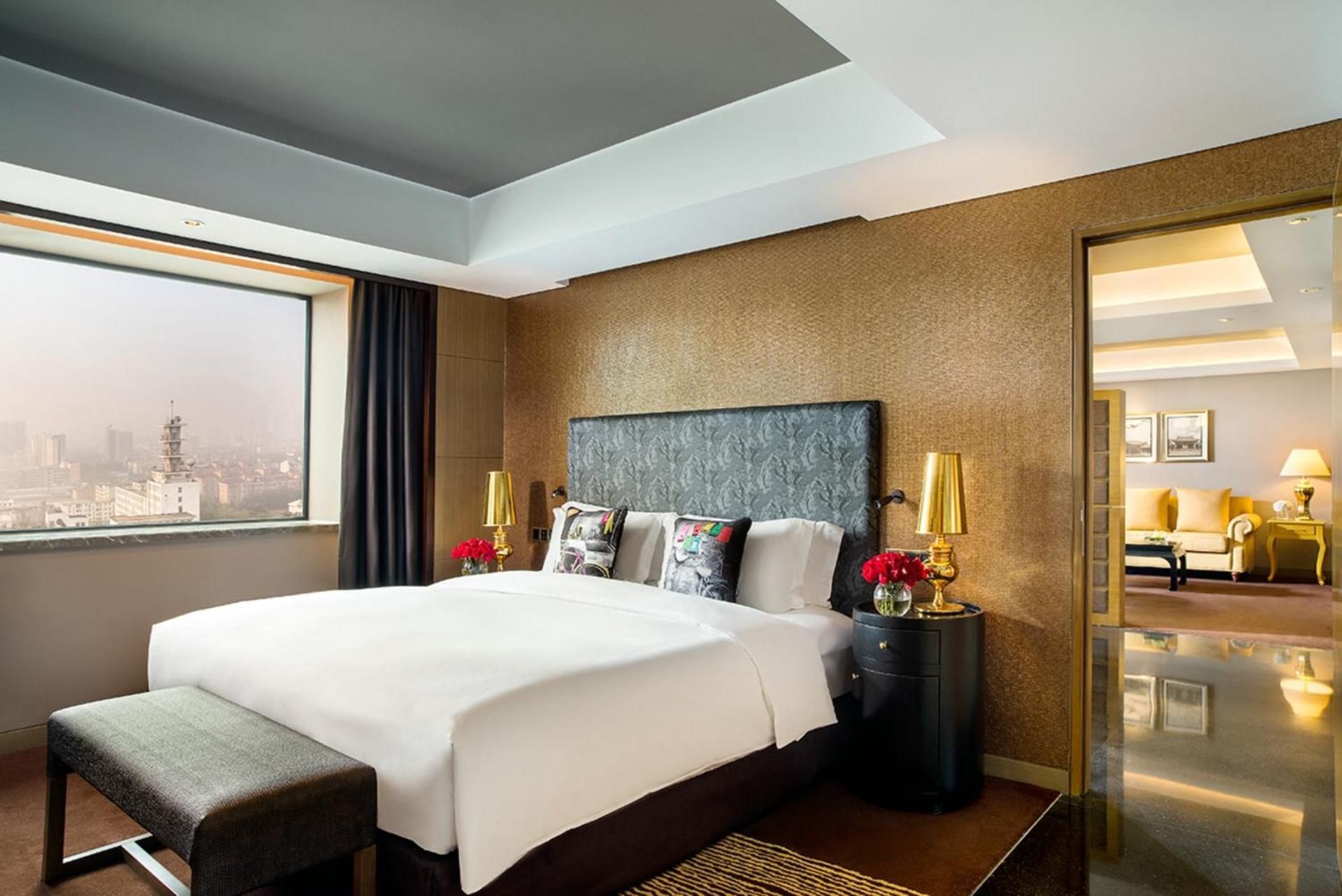 Junior Suite King Bed Living Room