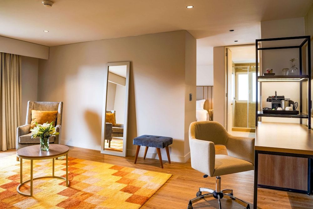 NH Bogotá Pavillon Royal Hotel Family Room 5