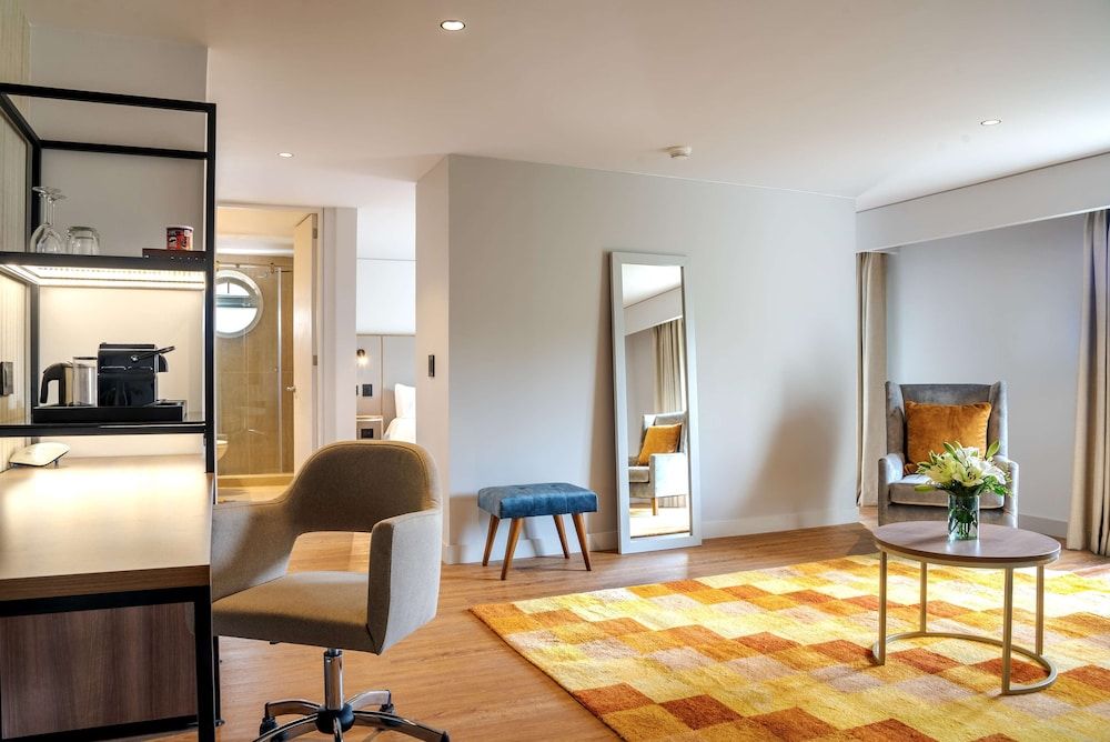 NH Bogotá Pavillon Royal Hotel Family Room 6