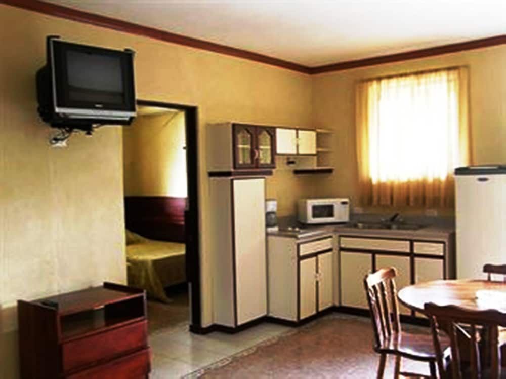 Balcon del Mar Beach Front Hotel Apartment 8