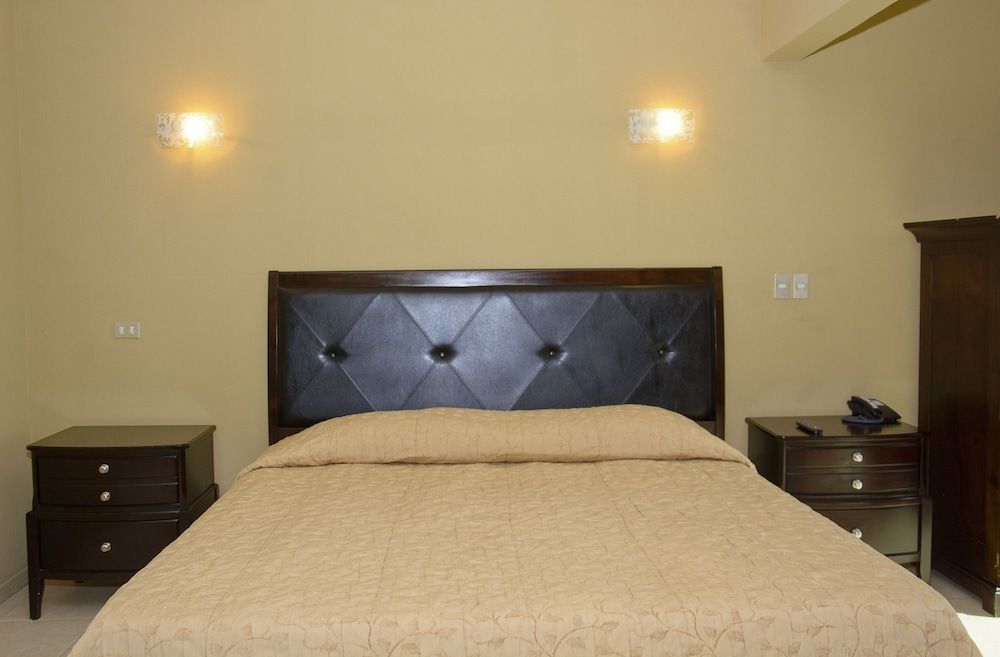 Balcon del Mar Beach Front Hotel Superior Quadruple Room 11