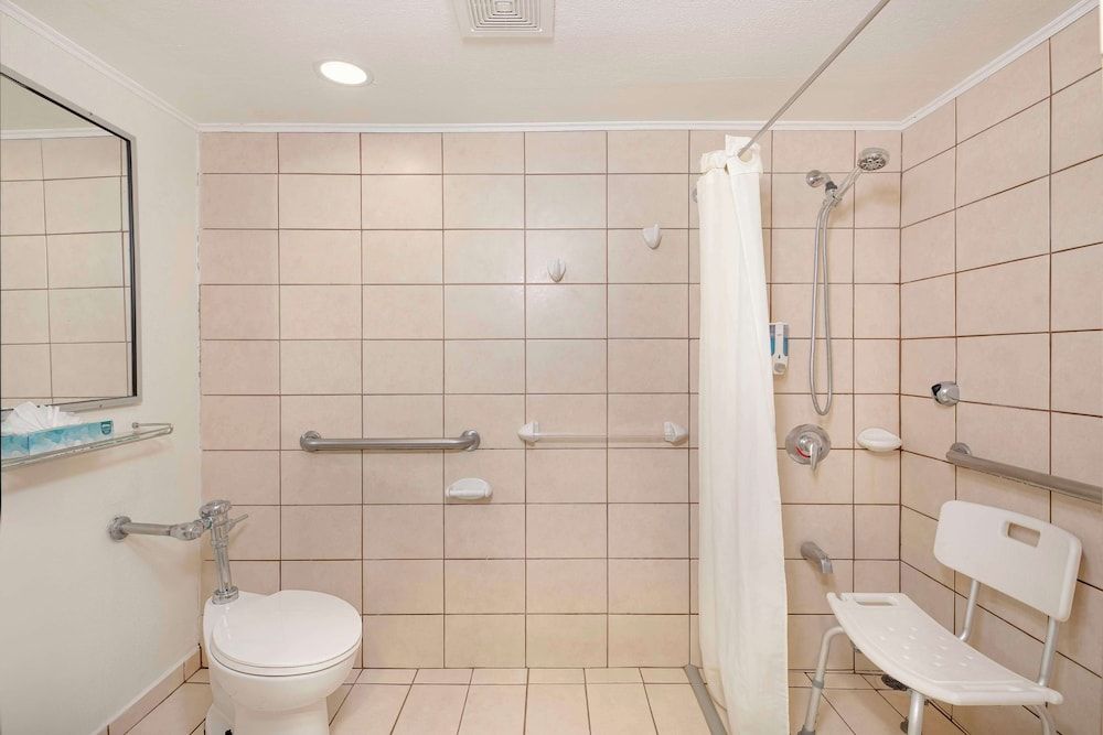 Best Western Jaco Beach All-Inclusive Resort Standard Room, Multiple Beds, Accessible, Garden View 7