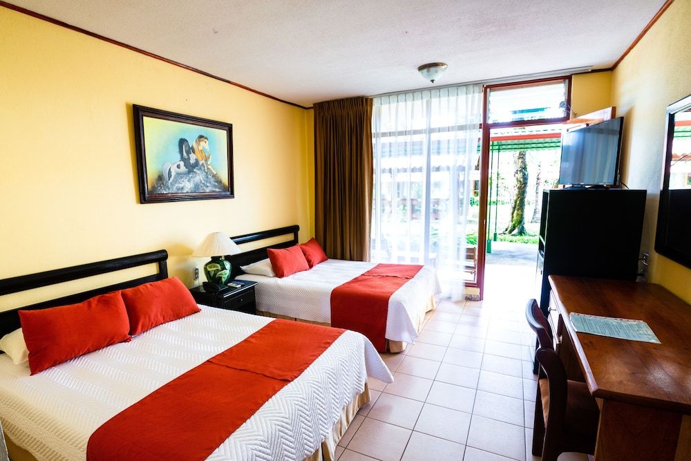 Hotel Amapola Resort Standard Room, 2 Double Beds, Garden View 2