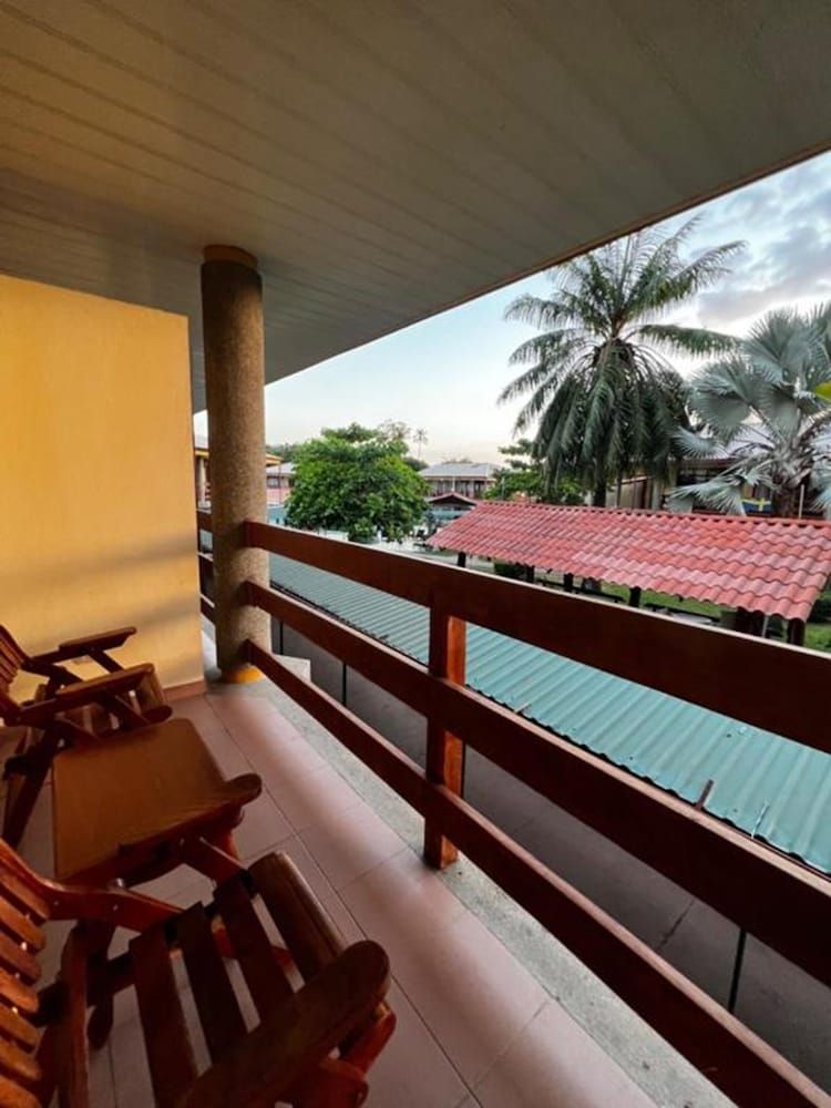 Hotel Amapola Resort Junior Suite, 1 Bedroom, Non Smoking, Garden View 3