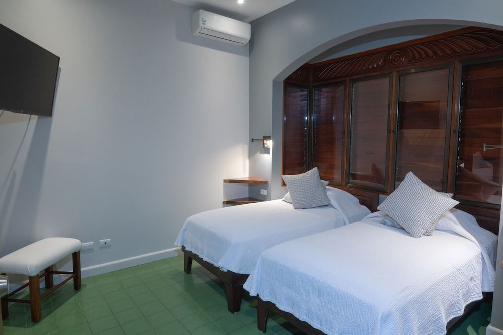 Hotel Club Del Mar Pool View 2 Bedroom Condo 2