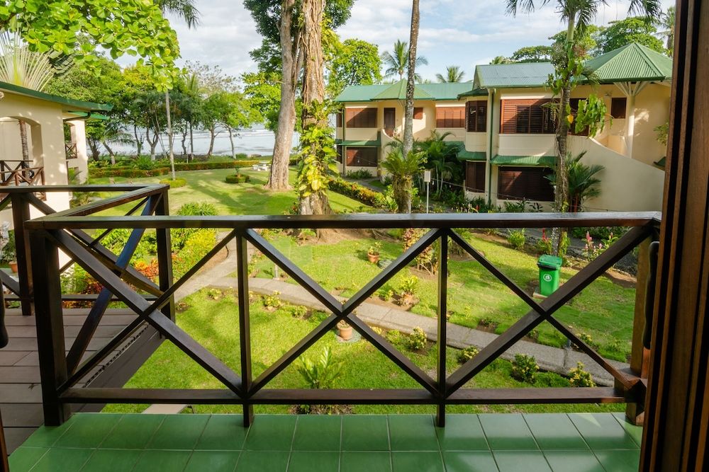 Hotel Club Del Mar 2 Bedroom Garden View Condo 4