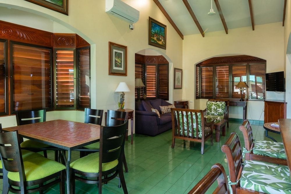 Hotel Club Del Mar 2 Bedroom Garden View Condo 3